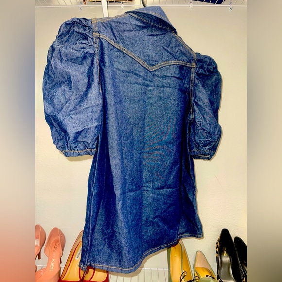 🆕 SHEIN Puffy Sleeve Denim Button Shirt 👕 - Picture 3 of 4